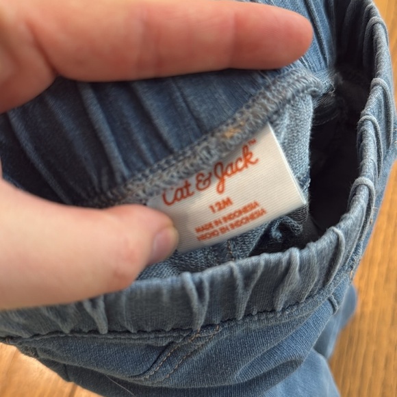 Cat & Jack legging jeans size 12 months - Picture 3 of 3